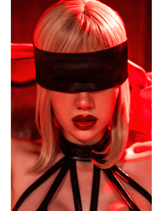 Accessoire coquin en satin réversible noir  rouge - MAL128BKRD