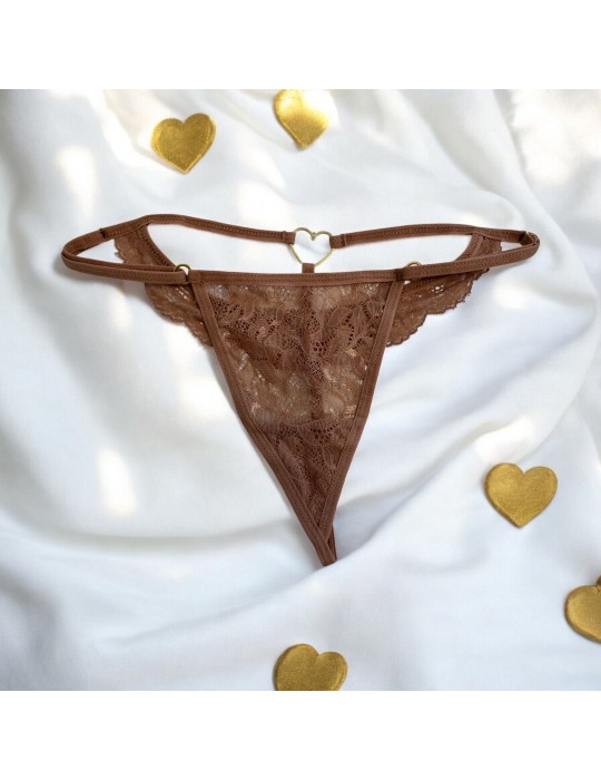 String taupe en dentelle avec bijou cœur doré - PA02MBRW String taupe en dentelle avec bijou cœur doré - PA02MBRW